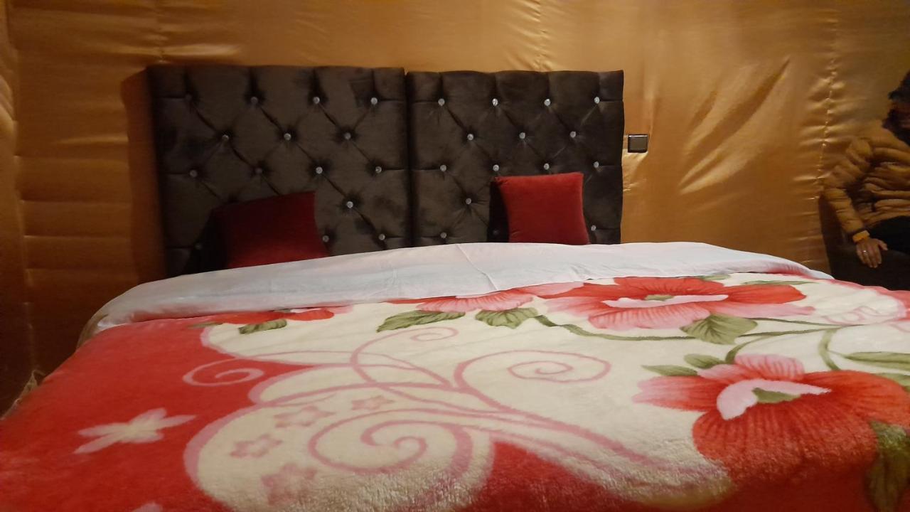 Luxury Trek Desert Camp Merzouga Ngoại thất bức ảnh