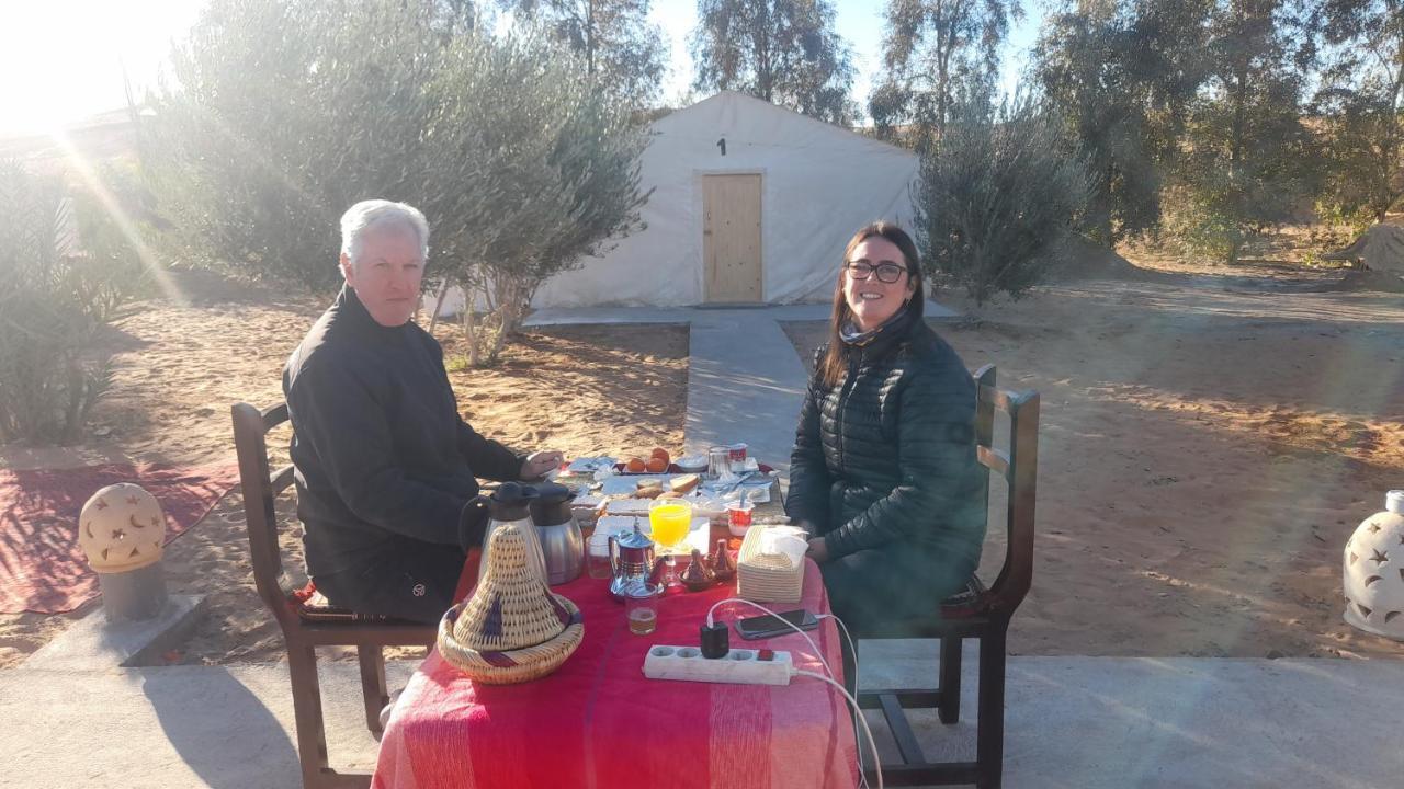 Luxury Trek Desert Camp Merzouga Ngoại thất bức ảnh
